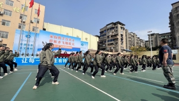 操日本熟女操逼操逼大黑逼视频雁江教育 | “一校一品”特色教育 “点亮”多彩校园